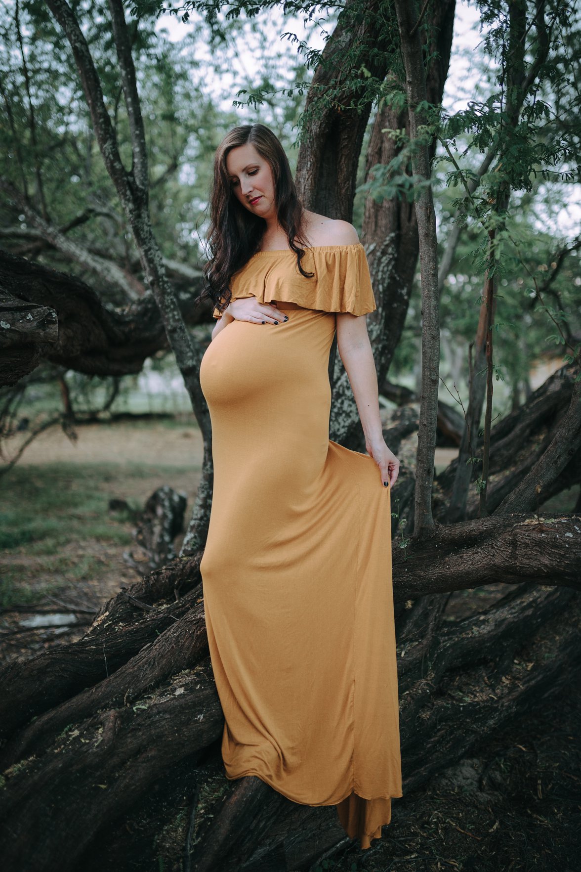 yellow maternity dress example | Montgomery Maternity Photography