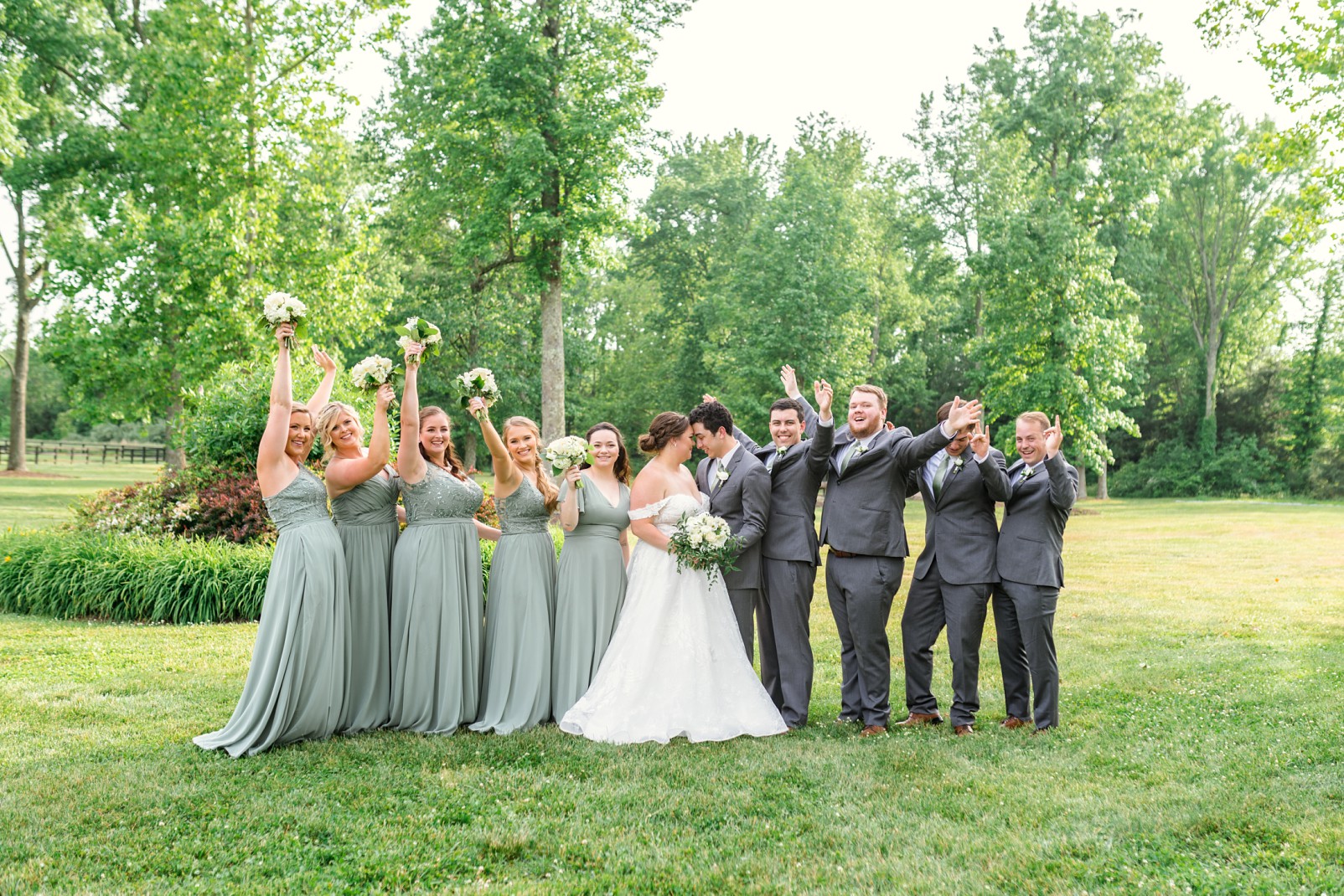 Bride & Groom with wedding party | Dayton Ohio Wedding Photographer