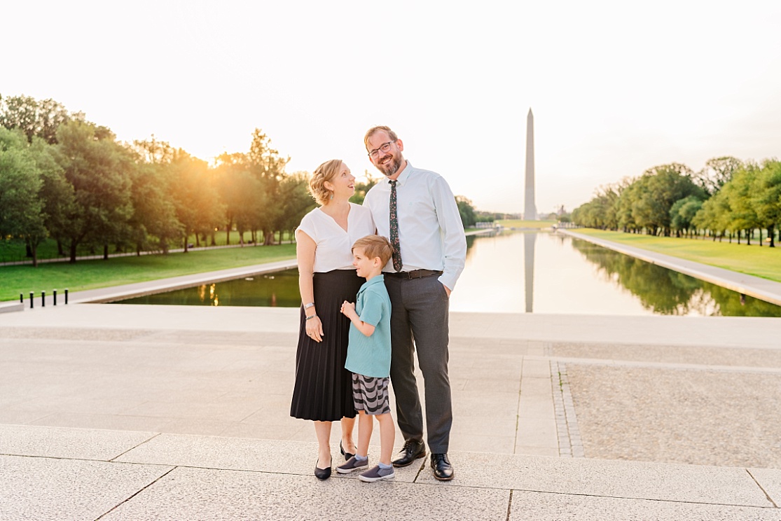 Lincoln Memorial family photos at sunrise, by Melissa Sheridan Photography